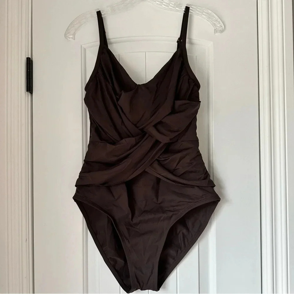 La‎ Blanca by Rod Beattie One Piece Twist Ruched Swimsuit